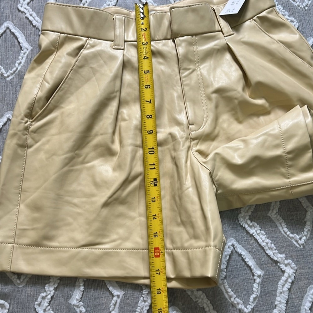 Abercrombie & fitch faux leather shorts NWT medium. A118 - Picture 5 of 7